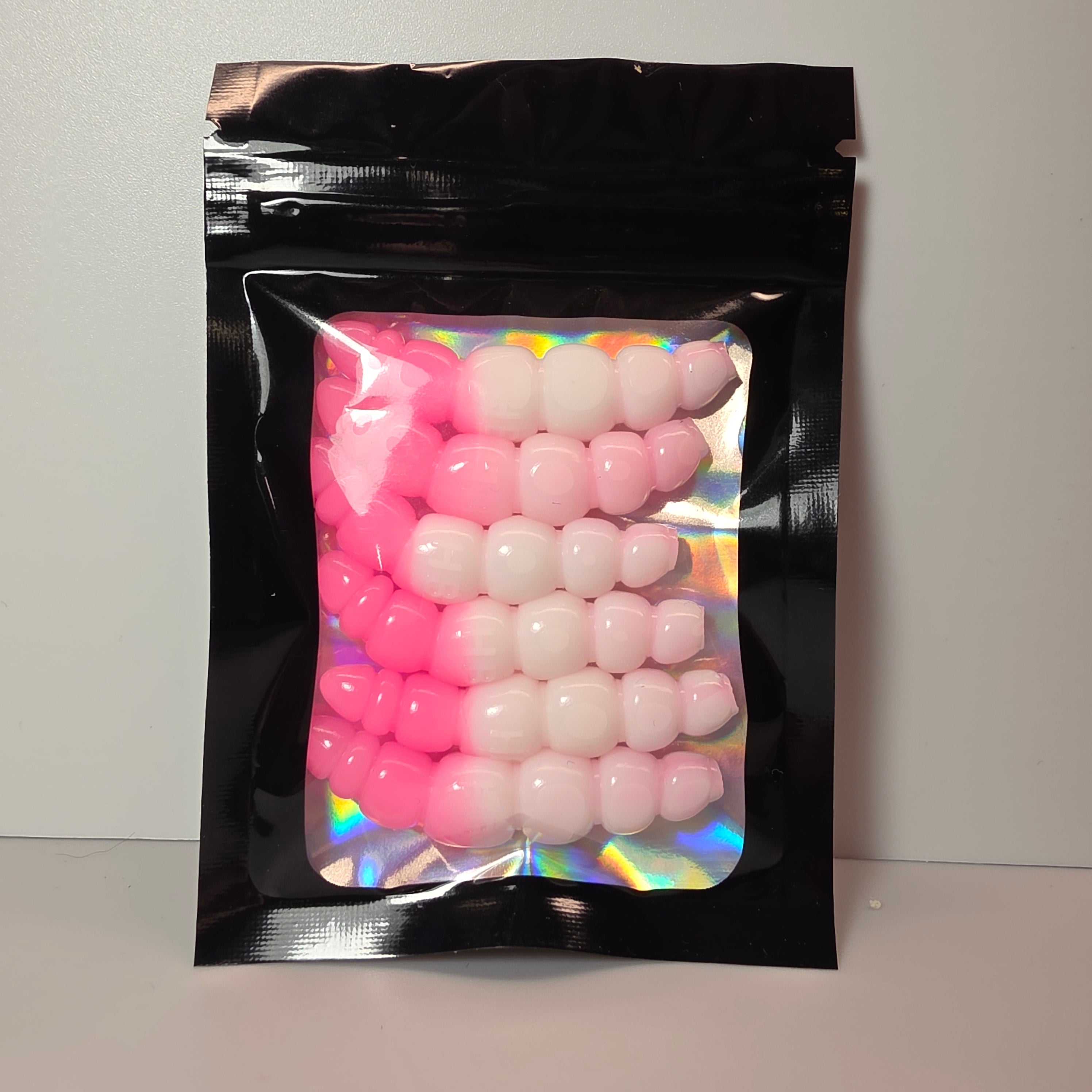 Magnum Medium White & Pink 45 mm · 2.2 g