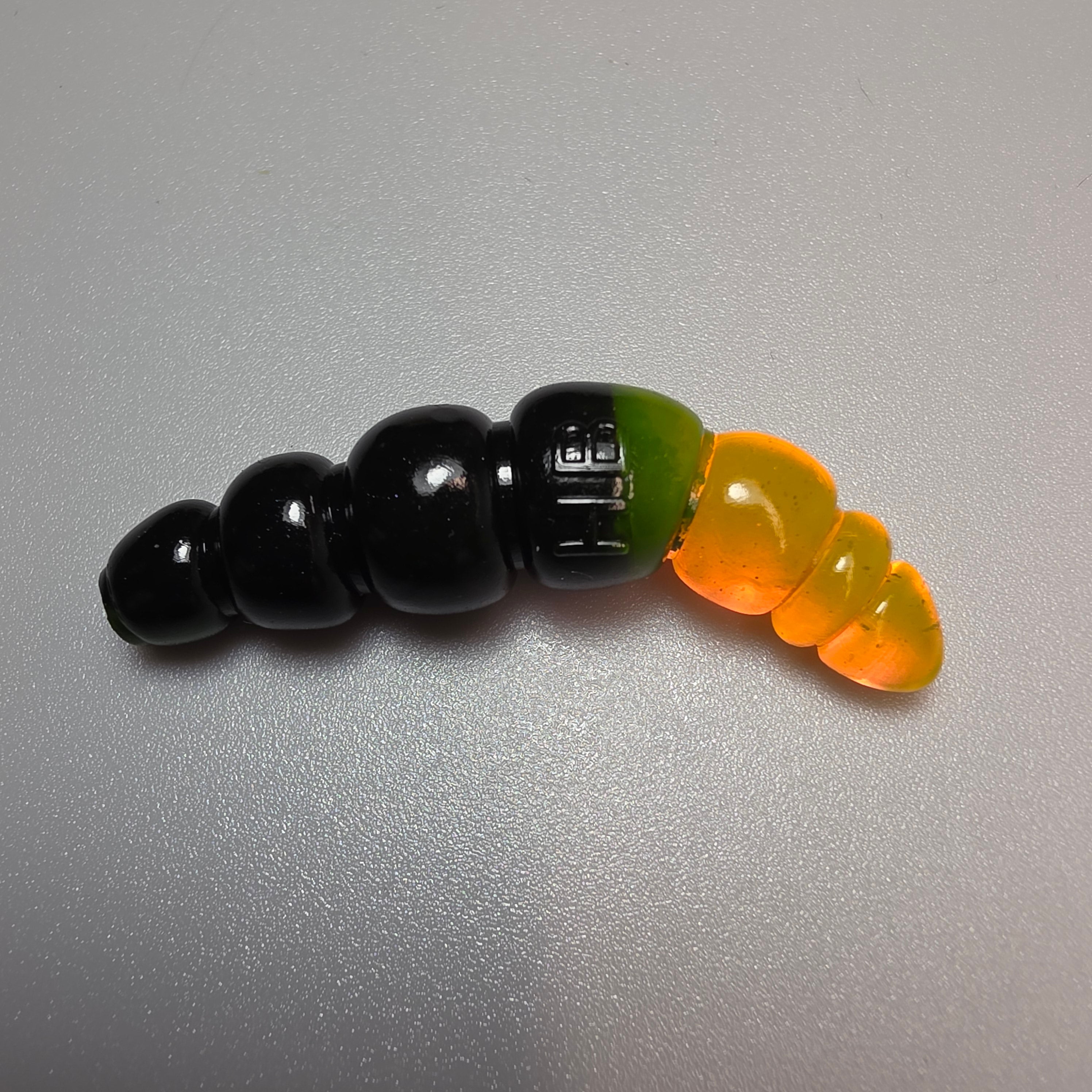 Magnum Medium Black & Yellow Chameleon 45 mm · 2.2 g